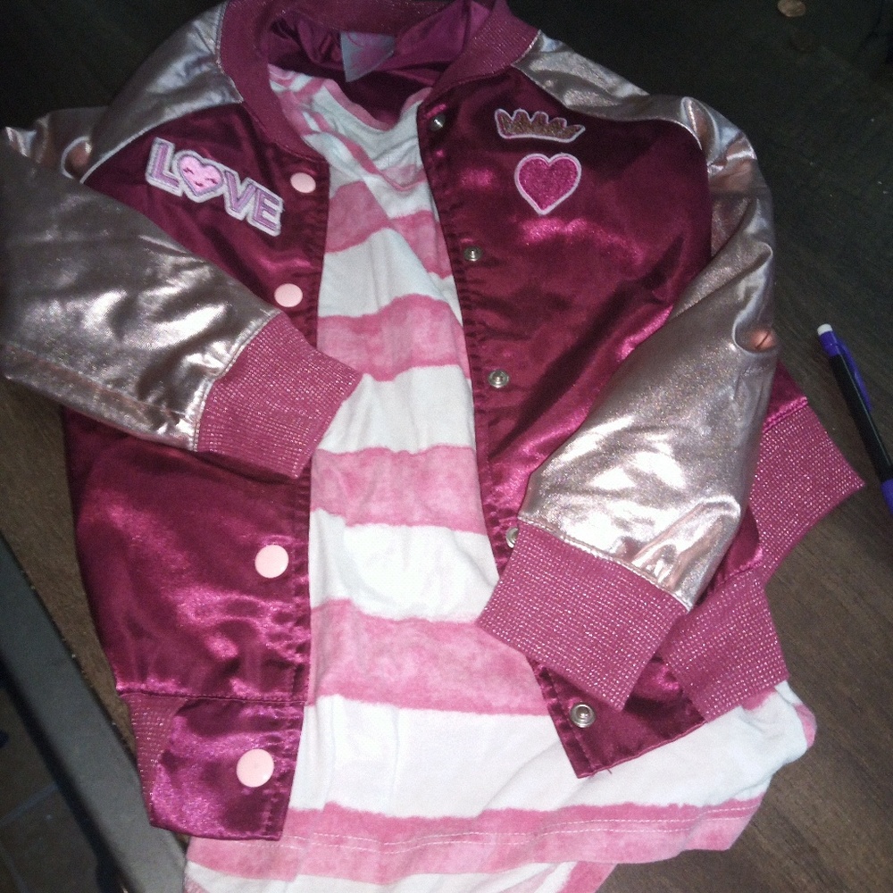 Bundle one jacket one shirt two pants very nice